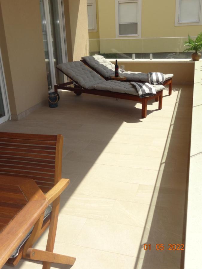 Ferienwohnung Fantazija Vodice Exterior foto
