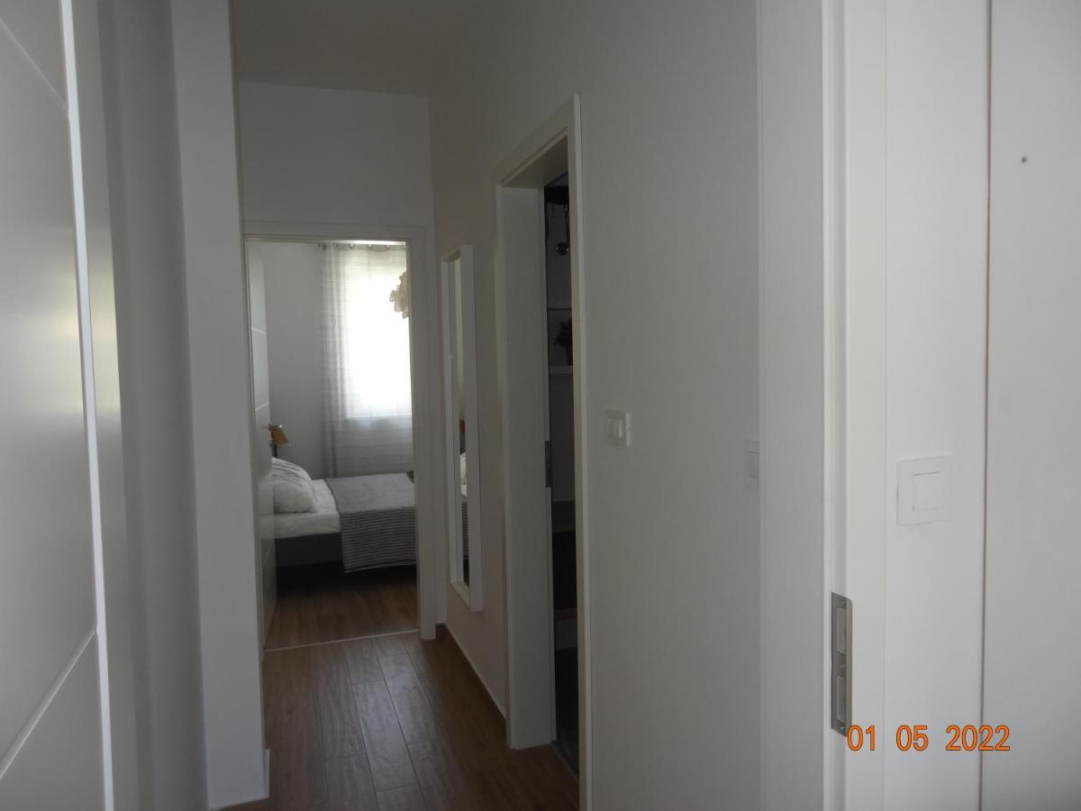 Ferienwohnung Fantazija Vodice Exterior foto